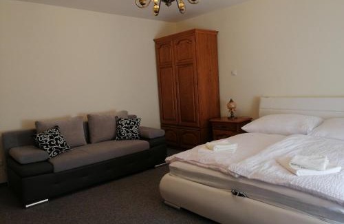 Kehidakustany Apartment | Flóra Apartmanok