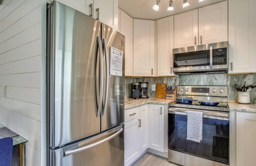 New Town House | Flagler's Oasis by AvantStay | Private Pool in Key West | Month Long Stays Only