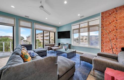 Avalon Beach Estates House | Flamingo DESTINation