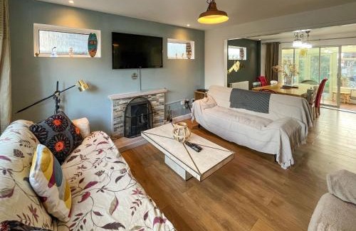 Seasalter House | Flamingo