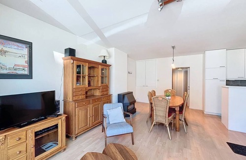 Oostduinkerke-Bad Apartment | Flat Blightbankhelling