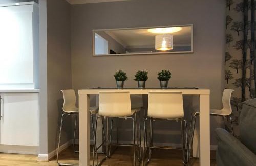 East Kilbride Apartment | Flat One, 212 Eaglesham Road, East Kilbride, Glasgow