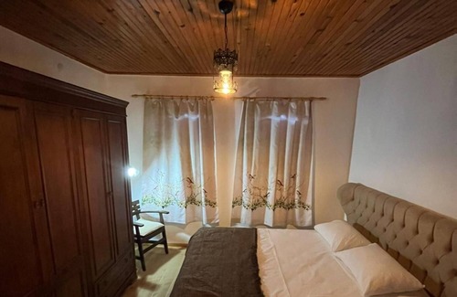 Bozcaada Apartment | Flat w Balcony 5 min to Ayazma Beach in Bozcaada