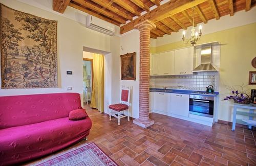 Santa Maria del Giudice Apartment | Flavia 6 - Vacation Rental with swimming pool in Lucca