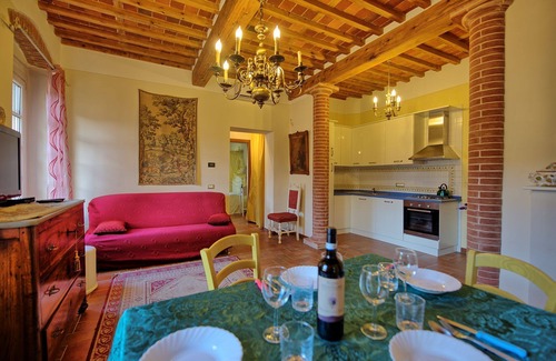 Santa Maria del Giudice Apartment | Flavia 6 - Vacation Rental with swimming pool in Lucca