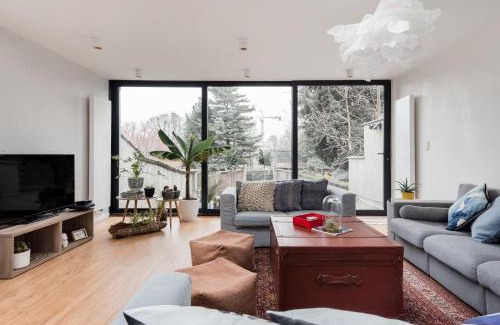 Halle Villa | Flemishome, The Retreat For Family And Friends