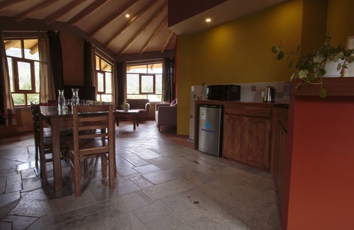 Acopampa Cabin | Fleur Lodge
