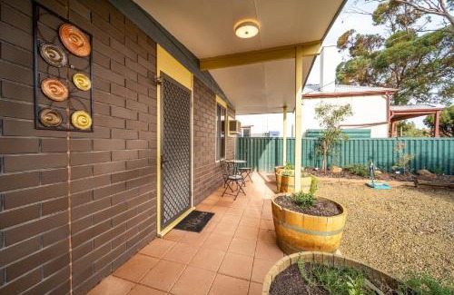 Wonoka House | Flinders Ranges Bed and Breakfast