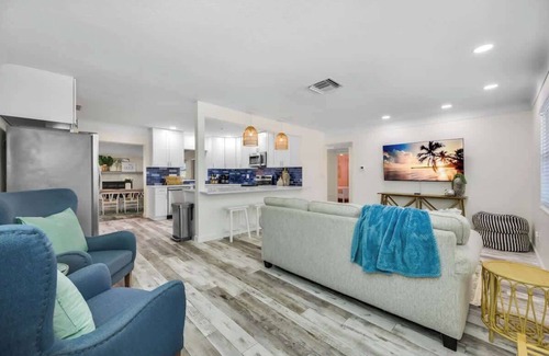 Walsingham House | Flip-Flops On & Stress Off | Gulf Beach Escape