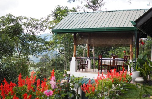 Gomara Cabin | Florence Cottage