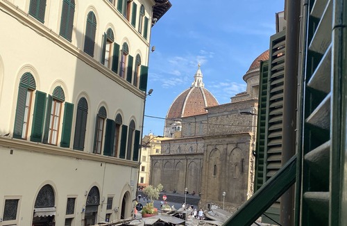San Lorenzo Apartment | Florence Food Apartment