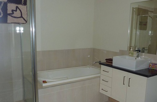Delahey Villa | Florentine Villas - Your Home away from Home - near Watergardens Town Centre