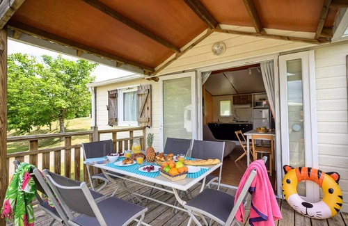 Cordelle Ski Chalet | Flower Camping de Mars * - Premium chalet 29m2/3 bedrooms - Covered terrace + TV + LV + air conditioning 6 persons
