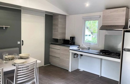 Vicdessos Ski Chalet | Flower Camping LA BEXANELLE * - Chalet Bois Standard 35m2 - 2 bedrooms + covered terrace 4 people