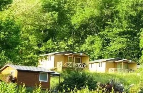 Vicdessos Ski Chalet | Flower Camping LA BEXANELLE * - Chalet Bois Standard 35m2 - 2 bedrooms + covered terrace 4 people