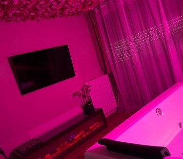 Toulouse South-East Apartment | Flower spa - Jacuzzi intérieur - T2
