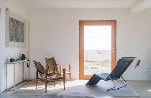 Dungeness House | Fog Signal Building, Dungeness by Bloom Stays - sleeps 2