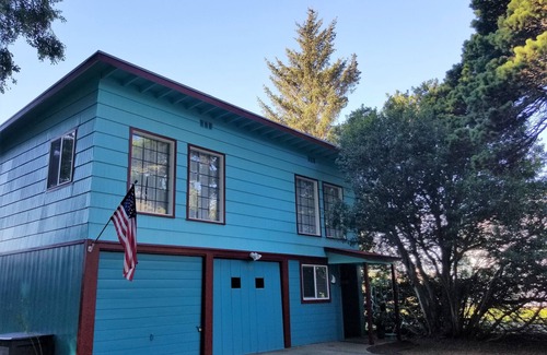 Crescent City North House | Footsteps to Pebble Beach & Short Drive to Redwoods