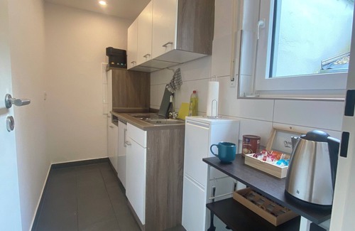 Dortmund Apartment | For 3 - box-spring beds, kitchen, internet, parking lot, stadium nearby
