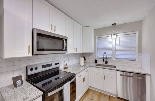 Columbia House | Forest acres retreat -Ft Jackson