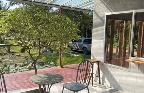 Chumphon House | Forest Guesthouse Chumphon
