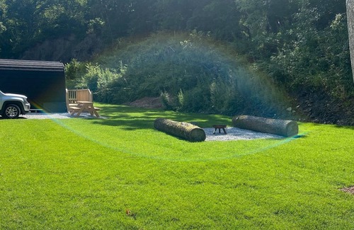 Abercwmboi Cottage | Forest Pod 4 (Pet Friendly) - a glamping pod that sleeps 2 guests in 1 bedroom
