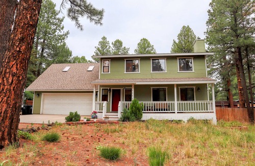 Kachina Village House | Forest Retreat at Canyon Loop