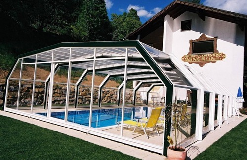 Krakauebene House | Forest view room with shower or bath, WC - Hotel-Restaurant Stigenwirth