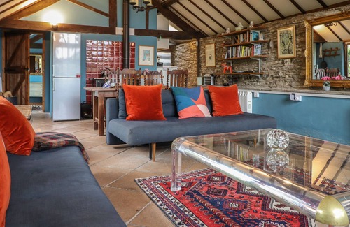 Newcastle-on-Clun Cottage | FOREST VIEW BARN, pet friendly, character holiday cottage in Beguildy