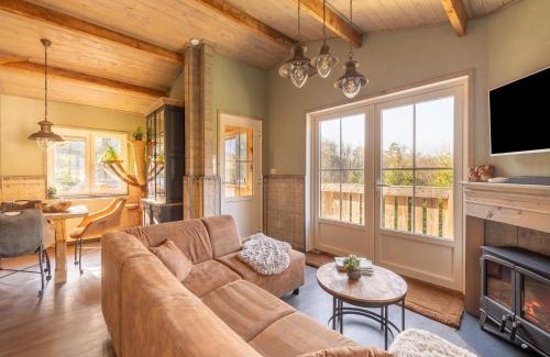 Nisramont House | Forestside Escape near Lake, cleaning included
