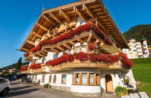 Muhlthal Apartment | Forestside with Sauna, Great for Hike & Ski