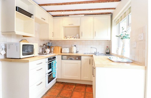Cley next the Sea Cottage | FORGE HOUSE, pet friendly, with a garden in Cley Next The Sea