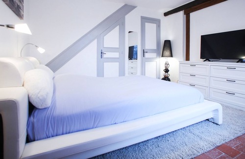 Concriers Cottage | Former Priory surrounded by 5 Ha near the castles of the Loire