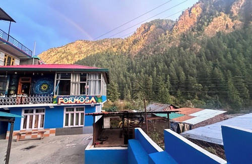Kasol Villa | Formosa Offbeat Art House Kasol wit best view &vibes
