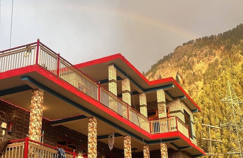 Kasol Villa | Formosa Offbeat Art House Kasol wit best view &vibes