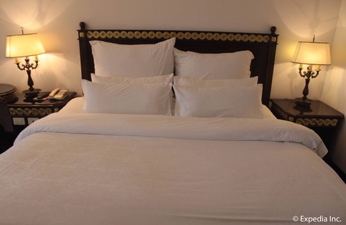 Laoag Resort | Fort Ilocandia Resort Hotel
