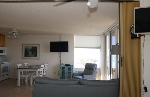 South Island Condo | Fort Myers Beach Condo! Amazing views w/newly renourished beach & HEATED POOL!