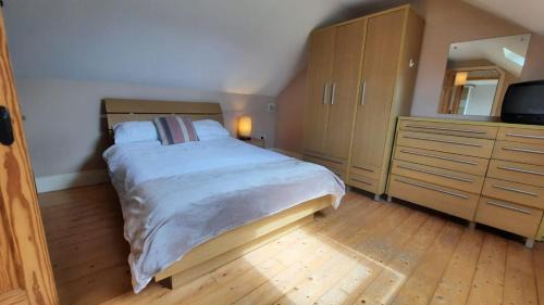 Murrintown Apartment | Forth Mountain Air B&B Granny Flat
