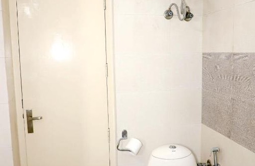 Saket Apartment | Fortune Home Service Apartment 3Bhk,E-28 Saket 1B