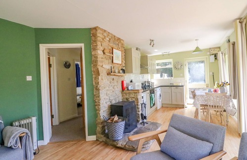 West Bexington Cottage | FOSSIL AND THE CROSS COTTAGE, pet friendly in West Bexington