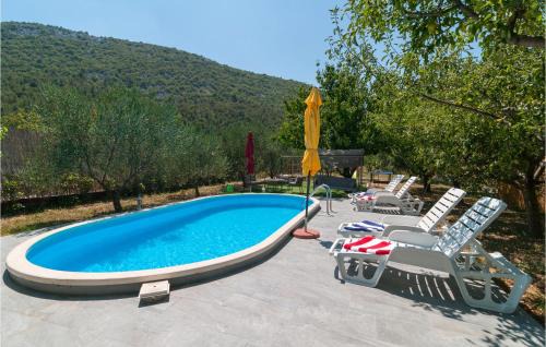 Kucice House | Four-Bedroom Holiday Home Kucice With A Fireplace 09