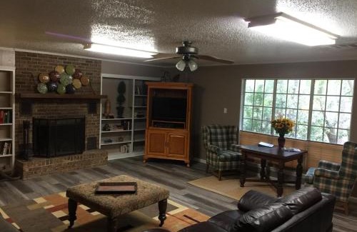 Mount Ida House | Four-Bedroom House