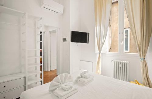 Duomo Apartment | Four Season's Ghibellina Luxury Apartment 300 mt from Duomo