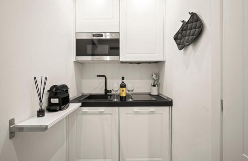 Duomo Apartment | Four Season's Ghibellina Luxury Apartment 300 mt from Duomo
