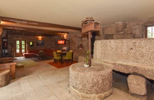Penafiel Bed & Breakfast | Fourth - Thursday of ABOL DE BAIXO