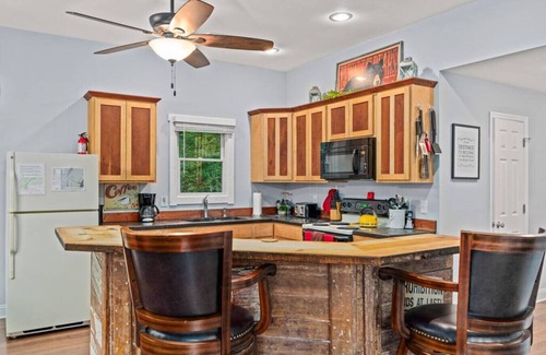 Luray Cabin | Fox Den at Shenandoah River