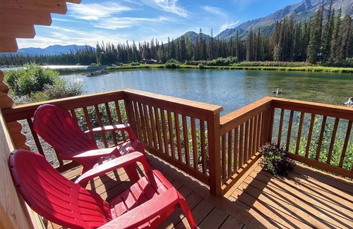 Denali Cabin | Fox Point, Fox Point Lakefront Cabin