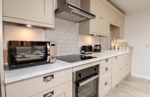 Fareham Cottage | Fox's Den
