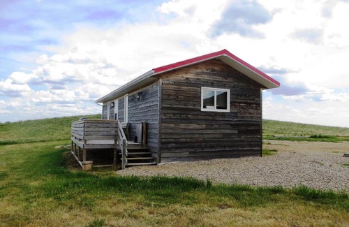 Drumheller House | Foxlake Retreat