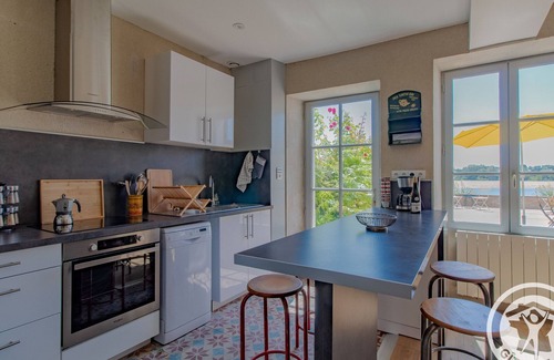 Ingrandes-Le Fresne sur Loire Cottage | Authentic 3-Level House with Terrace and Loire View